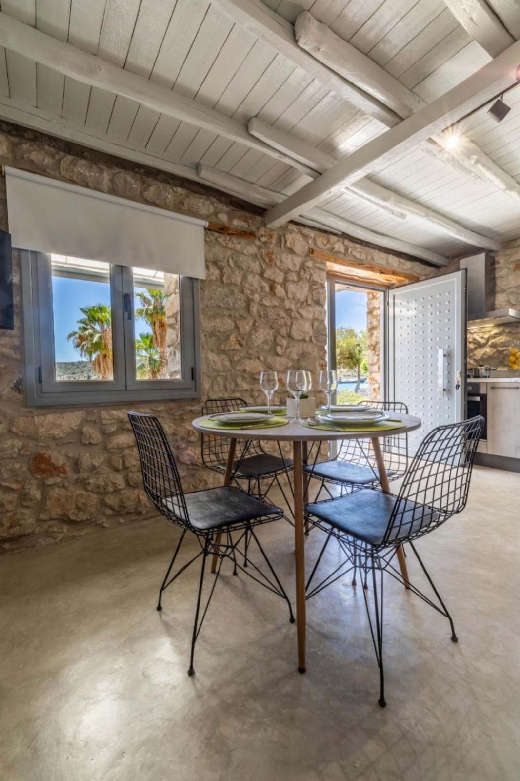 Vivari Stone House Luaran gambar