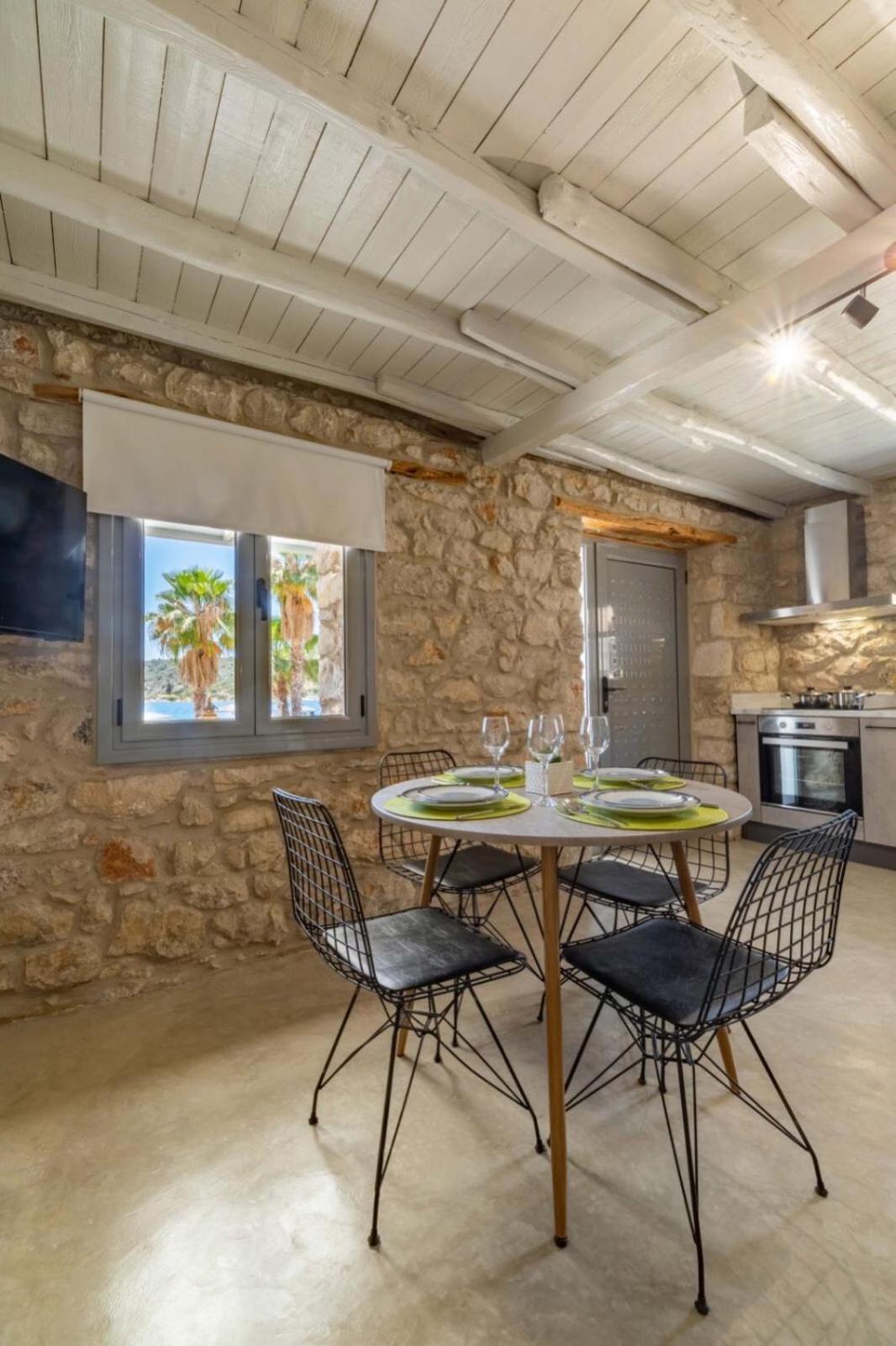 Vivari Stone House Luaran gambar