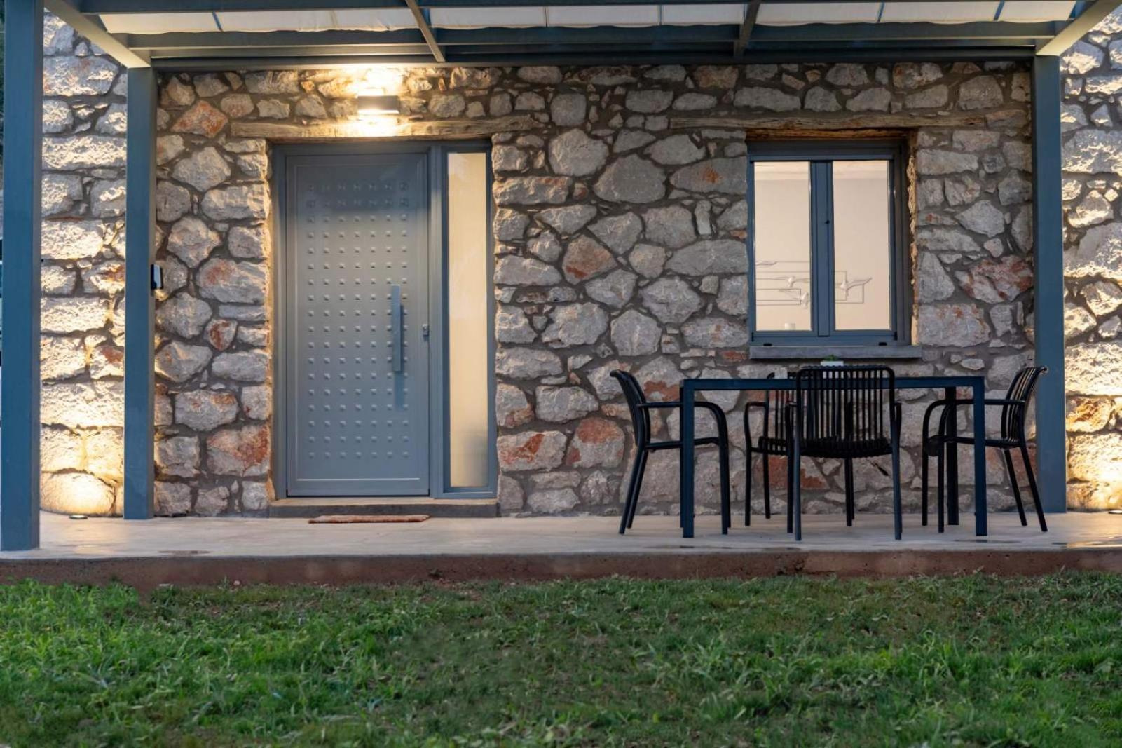 Vivari Stone House Luaran gambar